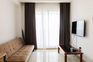 Nice 1BR Apartment at M-Town Signature By Travelio - 8