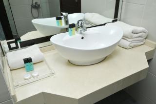 Hollywood Inn Boutique Hotel - Jounieh - 4