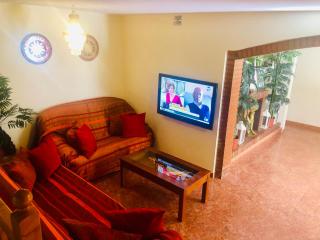 GRAN CASA con TERRAZA a 3 min Playa con Wifi - rodeada de servicios - Roquetas de Mar - 5