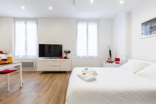 MISIRLOU -Superbe Studio dans la Vieille Ville - 8