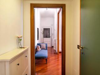 JOIVY 1 BR Apt next to Piazza Leonardo da Vinci - Milan - 4