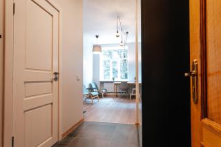 Central Comfort at Hanzas Residence, stay near Cafes, Bars, Museums & Esplanade - Riga - 9