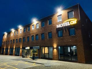 Motel Air Glasgow Airport - Paisley - 0
