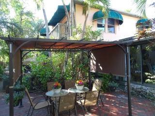 Suite Dreams Inn by the Beach - Key West - 4