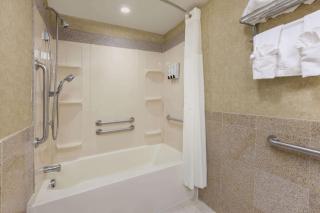 Baymont by Wyndham Pompton Plains/Wayne - Pompton Plains - 3