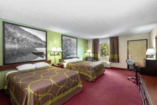 Super 8 by Wyndham Eureka Springs - Eureka Springs - 3