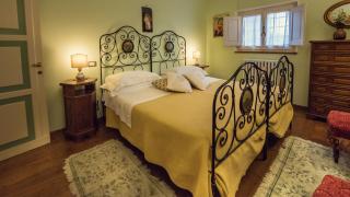 Villa Nuba, in campagna e a 5 minuti dal cuore del centro storico, elegante residenza con due sale da bagno, jacuzzi e ogni comfort - Perugia - 1