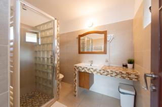 Camere de inchiriat Casa cu flori - Săcele - 1