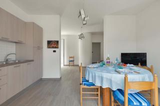 Dodger House by BarbarHouse - 2