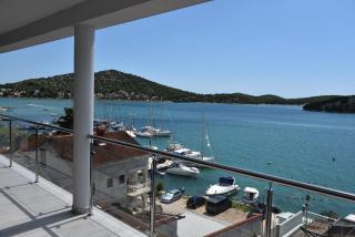 Villa Pina Tisno - Tisno - 8