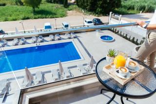 Hotel Ambiente Ulcinj - Ulcinj - 5