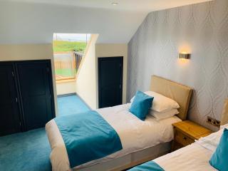 Barmouth Beach Club - 4