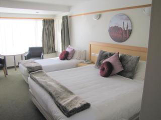 The Beachcomber Hotel - 9