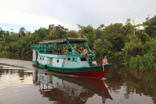 Arut Riverside Guesthouse - 1