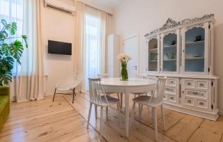 Irina's cozy apartment #20 - Tbilisi - 9