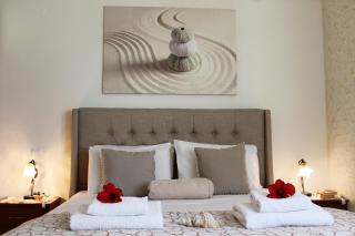 Amazing Beachfront Apartment in Hersonissos - Hersonissos - 9