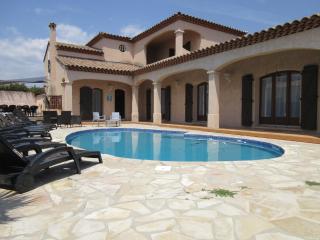 VILLA SPACIEUSE, CLIMATISATION, PISCINE, JARDIN PAYSAGE, PROCHE MER - Saint-Cyr-sur-Mer - 8