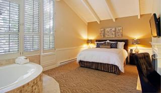 Carriage House Inn - Carmel - 3