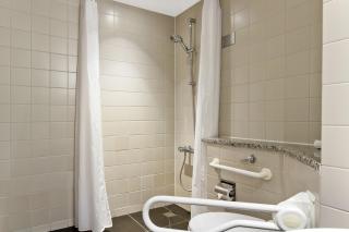 Radisson Blu Manchester Airport - Hale - 9