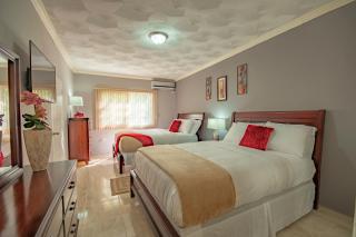 Tropical Escape Villa - 1