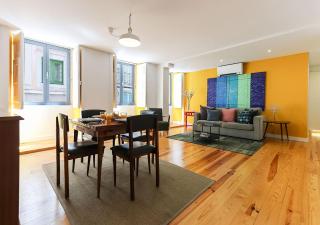 JOIVY Avenida Apartments - 8