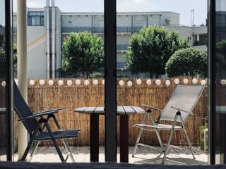 Parkplatz und Balkon - Burberg`s Heimathafen in Wiesbaden - Wiesbaden - 4