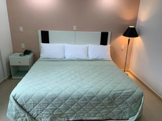 Hotel Cali Blvd. - Guadalupe - 8