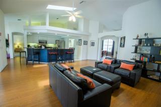 Luxury 4BR Pool Home with Jacuzzi- Inverness - 3