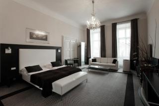 Old Town Square Residence by Emblem - Praga - 0