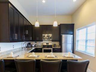 Beautiful Condos Steps from French Quarter and Bourbon St - New Orleans - 9