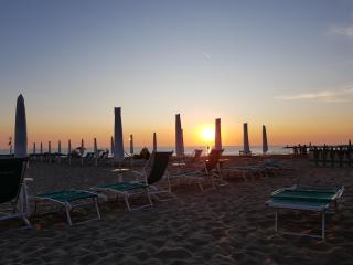 Beach House - Seaview & Roman Apartments - 6