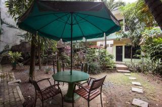RedDoorz near Juanda International Airport - Surabaya - 7