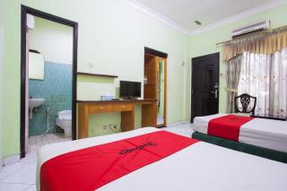 RedDoorz near Juanda International Airport - Surabaya - 2