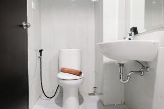 Cozy and Compact Casa De Parco Studio Apartment By Travelio - Tangerang - 6