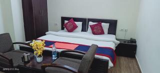 Hotel Marigold - 1