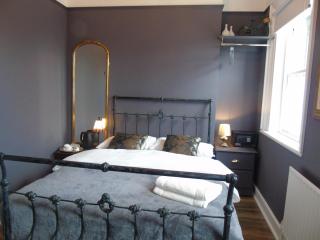 The Warren Belfast - 7