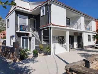 Jeli Apartments - Starigrad-Paklenica - 0