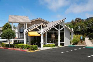 Spyglass Inn - Pismo Beach - 4