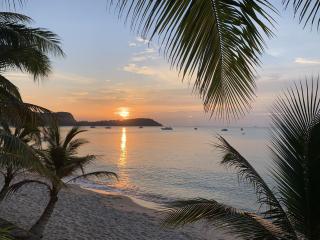 Sunset Lagoon Villa Rihanna - Strand Bang Rak - 4