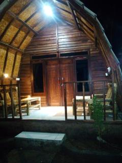 Bale Hostel - Kuta Lombok - 2