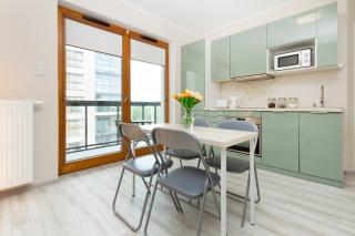 Apartments Zajezdnia Wrzeszcz Gdańsk Grudziądzka by Noclegi Renters - Danzig - 3