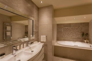 Canal Court - 2