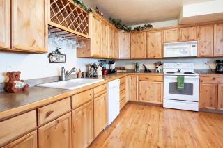 Moose Mountain Retreat - Fish Haven - 4