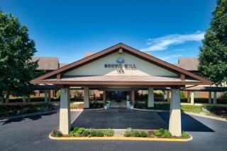 Round Hill Inn - Orange - 6