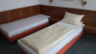 Hotel Gallmersgarten - Gallmersgarten - 1