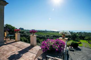 Villa Praiola - Exclusive seafacing mansion with pool and Jacuzzi - 2