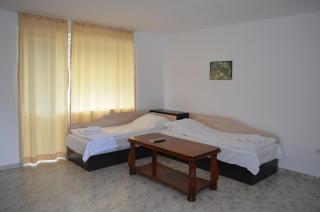 Bravo 1 Home George - 3