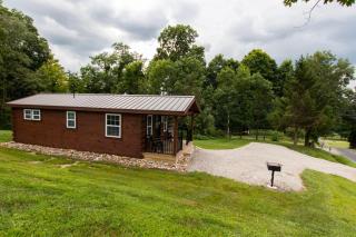 The Cayo Cabin, Millersburg Ohio - Millersburg - 9