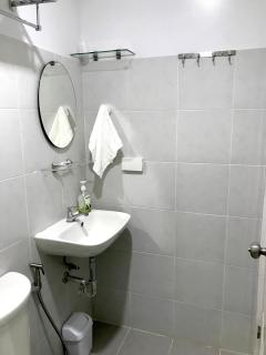 Cozy and Full Service Condo at the Heart of Bacolod - 1