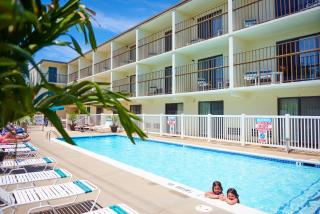 The Bay Resort - 4